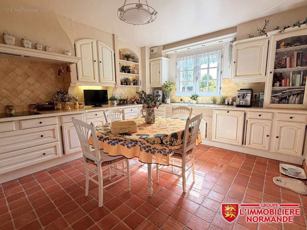 Maison à AUTHEUIL-AUTHOUILLET