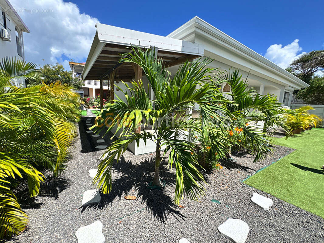 Maison à SAINTE-ANNE