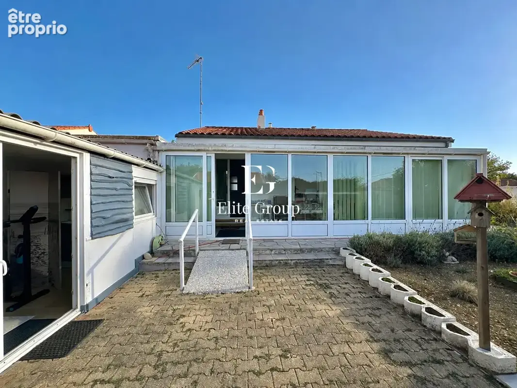 A Vendre Maison - Tonnay Charente - 90 m² - 2 Chambres + 1 Studio - Garage - photo 14