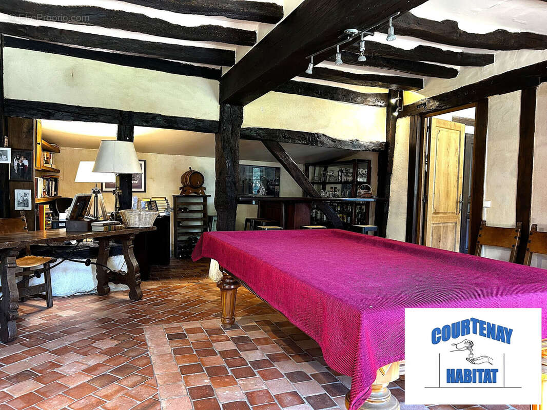 Maison 170 m² à Trigueres  - photo 3