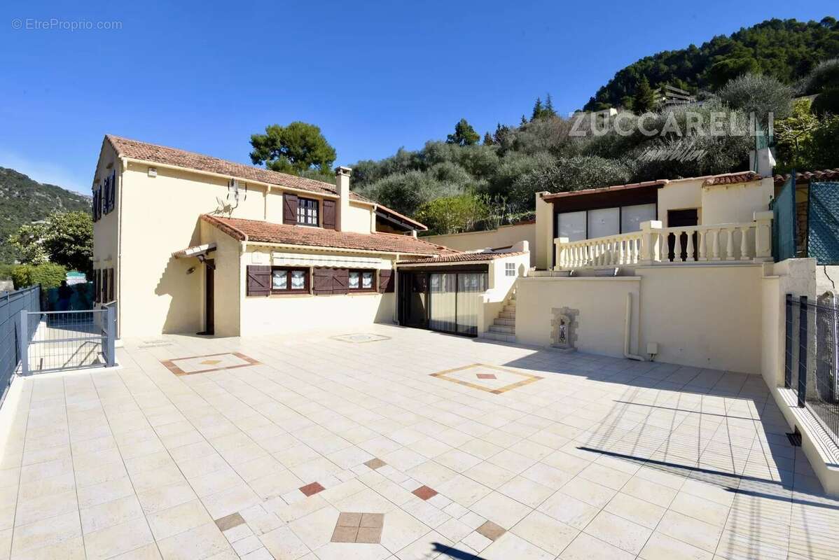 Maison à SAINT-MARTIN-DU-VAR