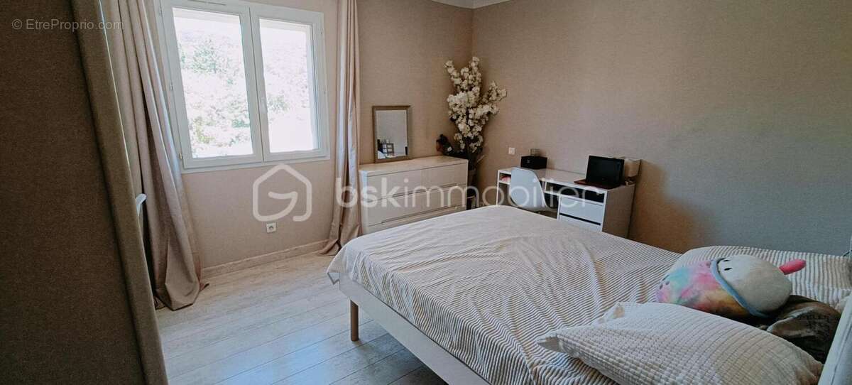 Maison à SAINT-MARTIN-DE-VALGALGUES