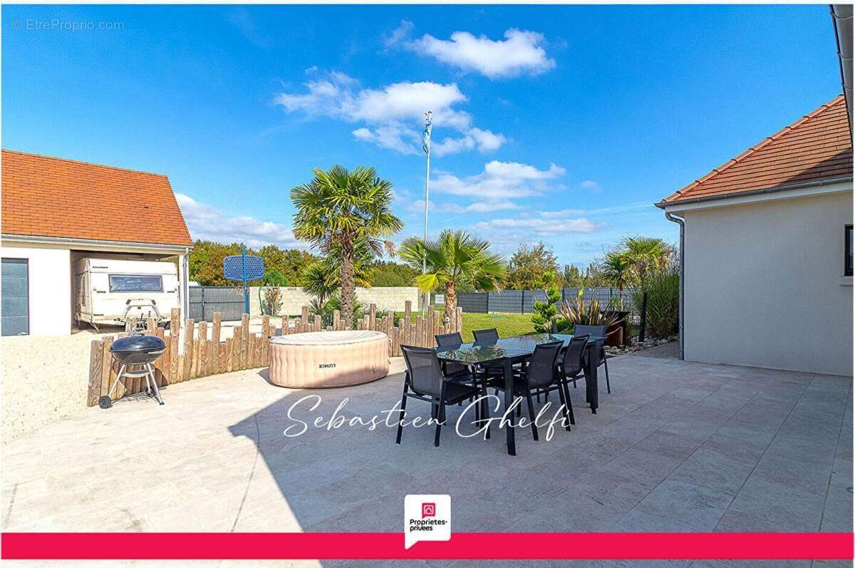 Maison à COUR-CHEVERNY