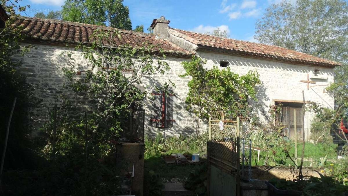 Dépendance - Maison à CAHORS