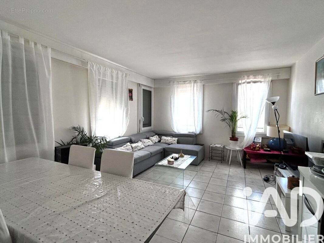 Photo 1 - Appartement à SARCELLES