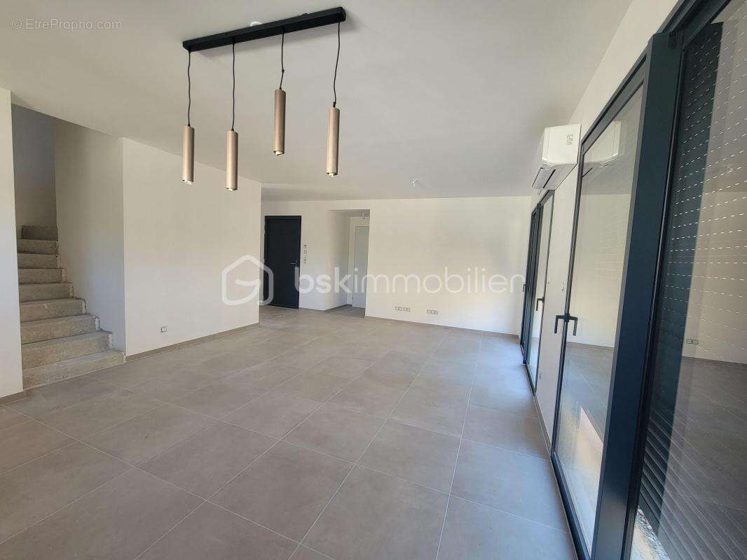 Maison à VILLENEUVE-LES-AVIGNON