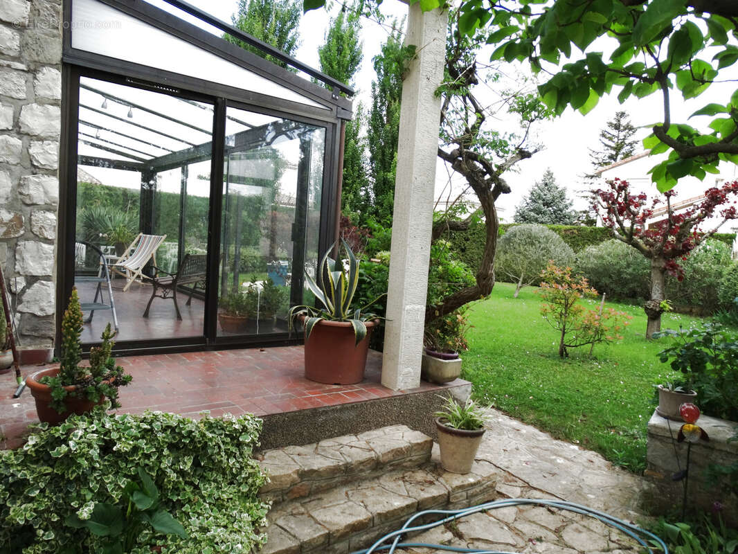 Maison à LA ROCHE-DE-GLUN