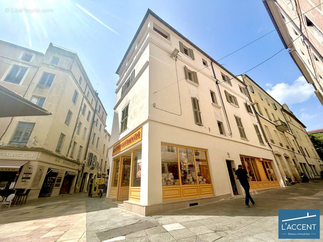 Appartement à NIMES