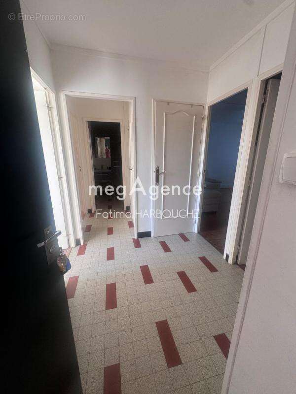 À Vendre : Appartement T3 – 56 m² – Le Chambon-Feugerolles - photo 11