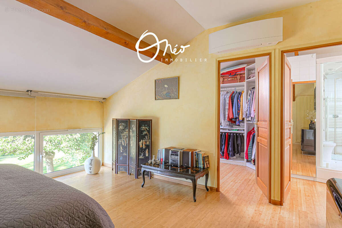 Maison à SAINT-PIERRE-DE-CHANDIEU