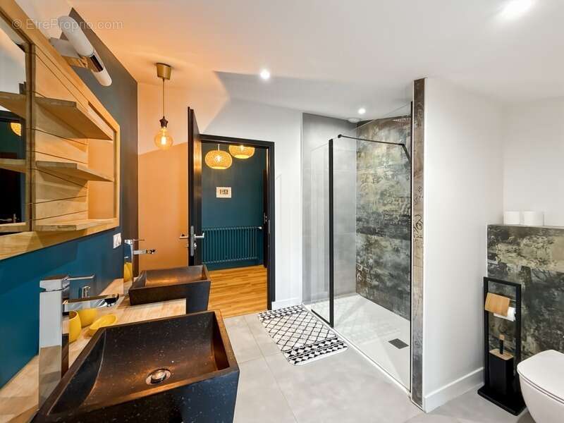 Maison à SAINT-SAUVEUR-D'AUNIS