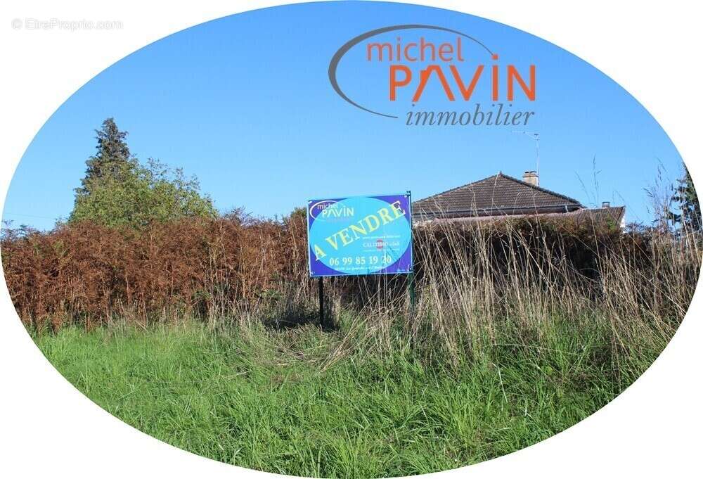 Terrain à LA GUERCHE-SUR-L&#039;AUBOIS