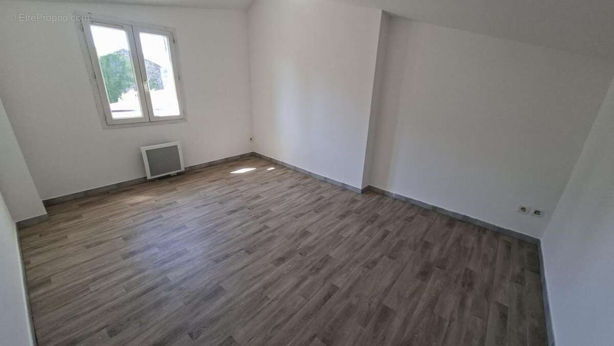Appartement à SAINT-GENIES-DE-COMOLAS
