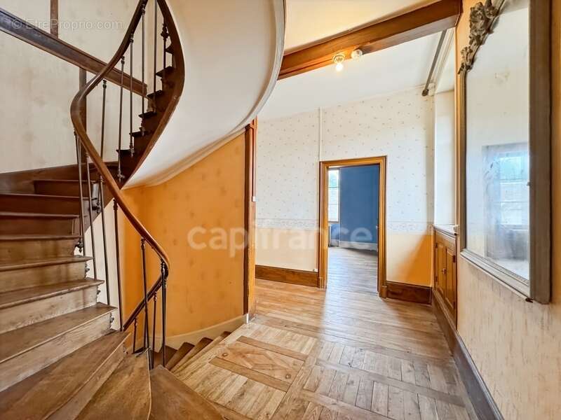 Maison à CHATILLON-EN-BAZOIS