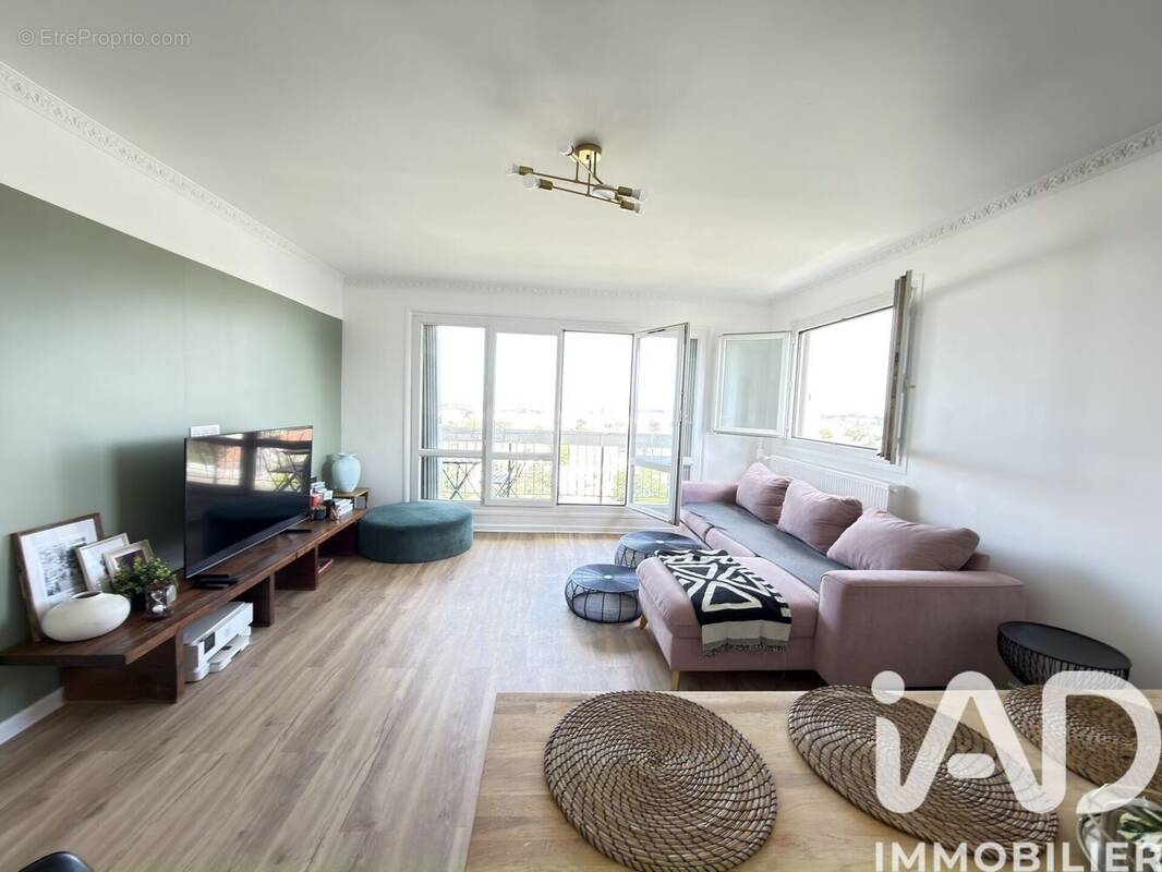 Photo 1 - Appartement à TAVERNY