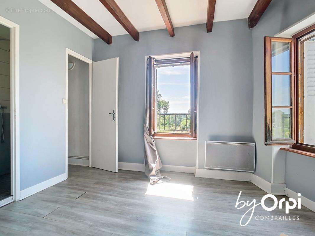 Maison à MARCILLAT-EN-COMBRAILLE