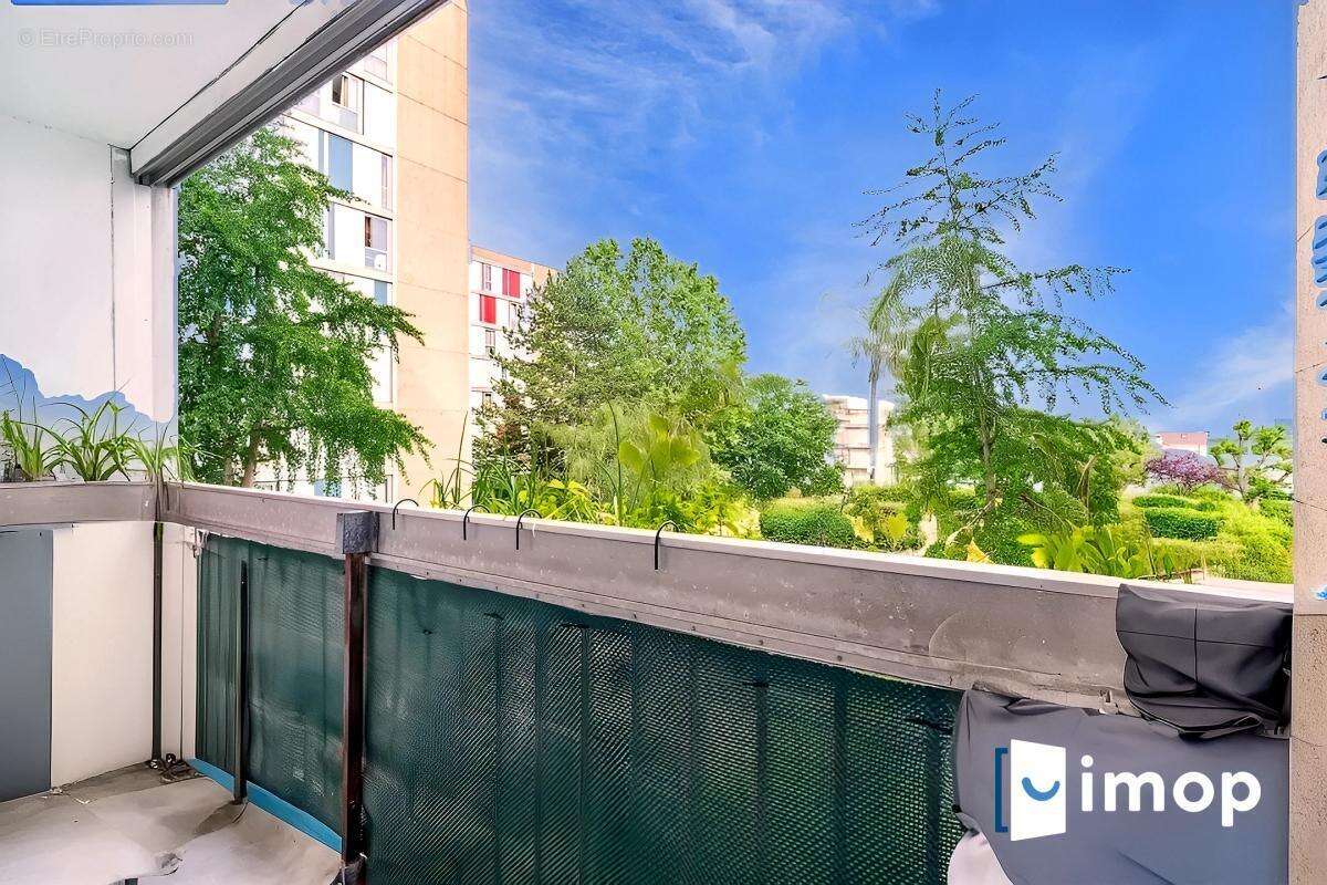 Appartement à SAINT-DENIS