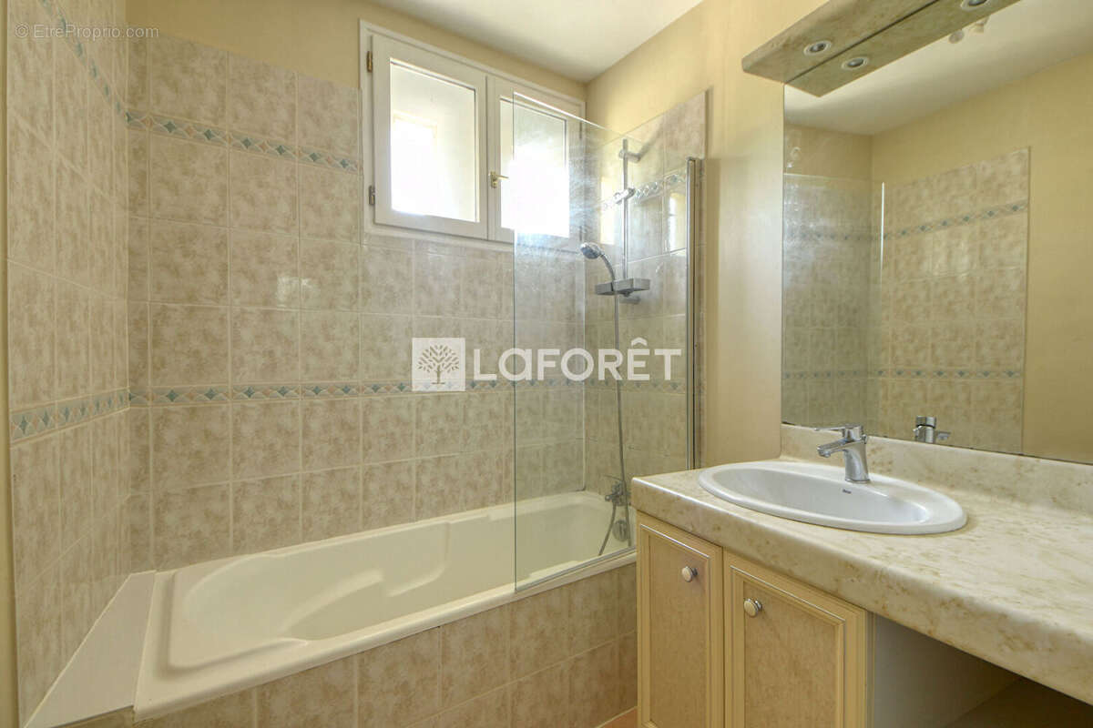 Maison à LISLE-SUR-TARN