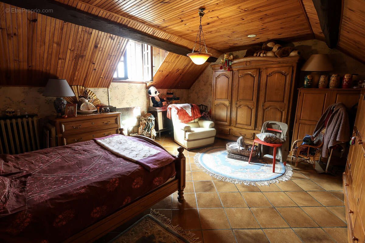 Maison à SAINTRY-SUR-SEINE