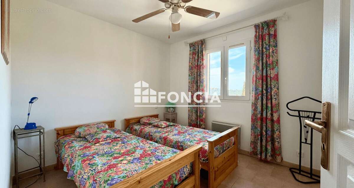 Appartement à LA CROIX-VALMER