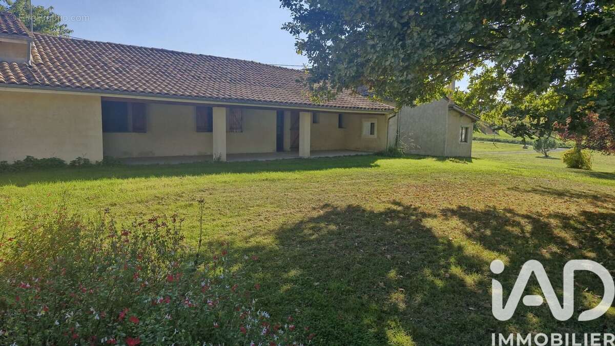 Maison 400 m² à Les Leves-Et-Thoumeyragues  - photo 9