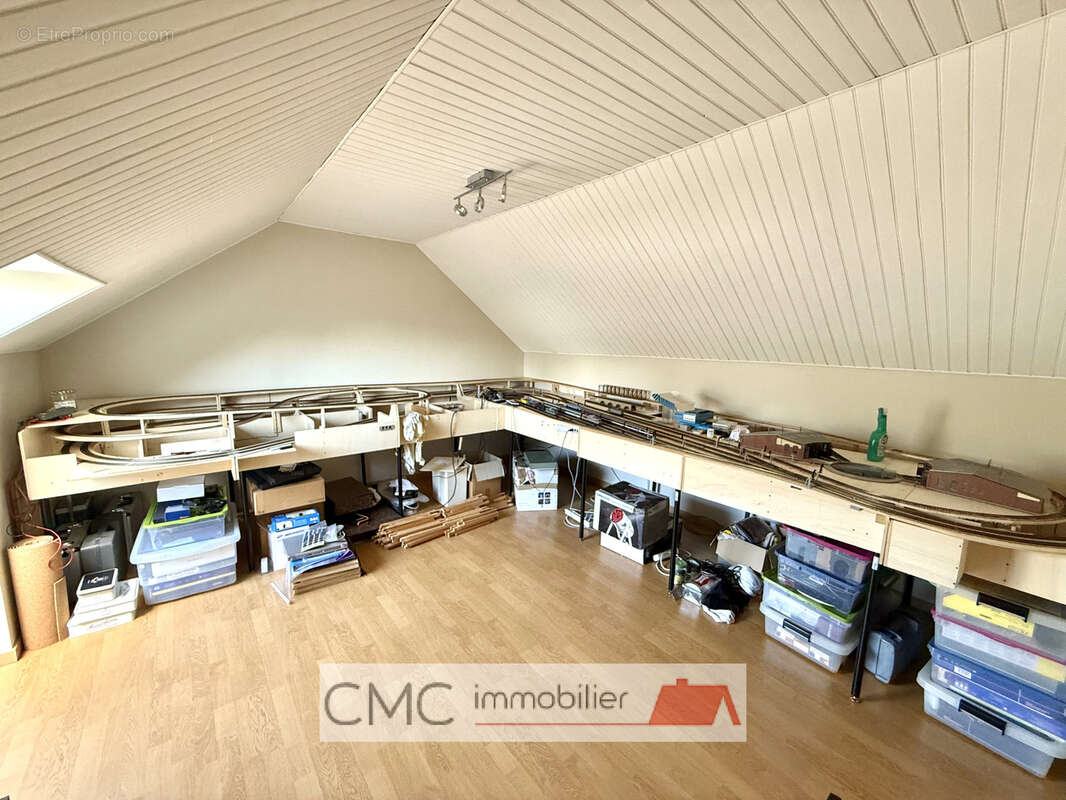 Maison 135 m² à Luisant  - photo 10