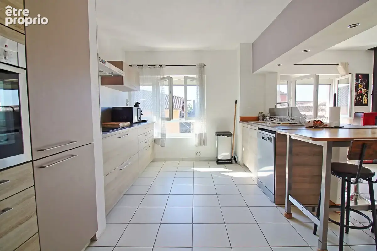 Appartement La Cote Saint Andre 3 pièce(s) 86 m2 - photo 8
