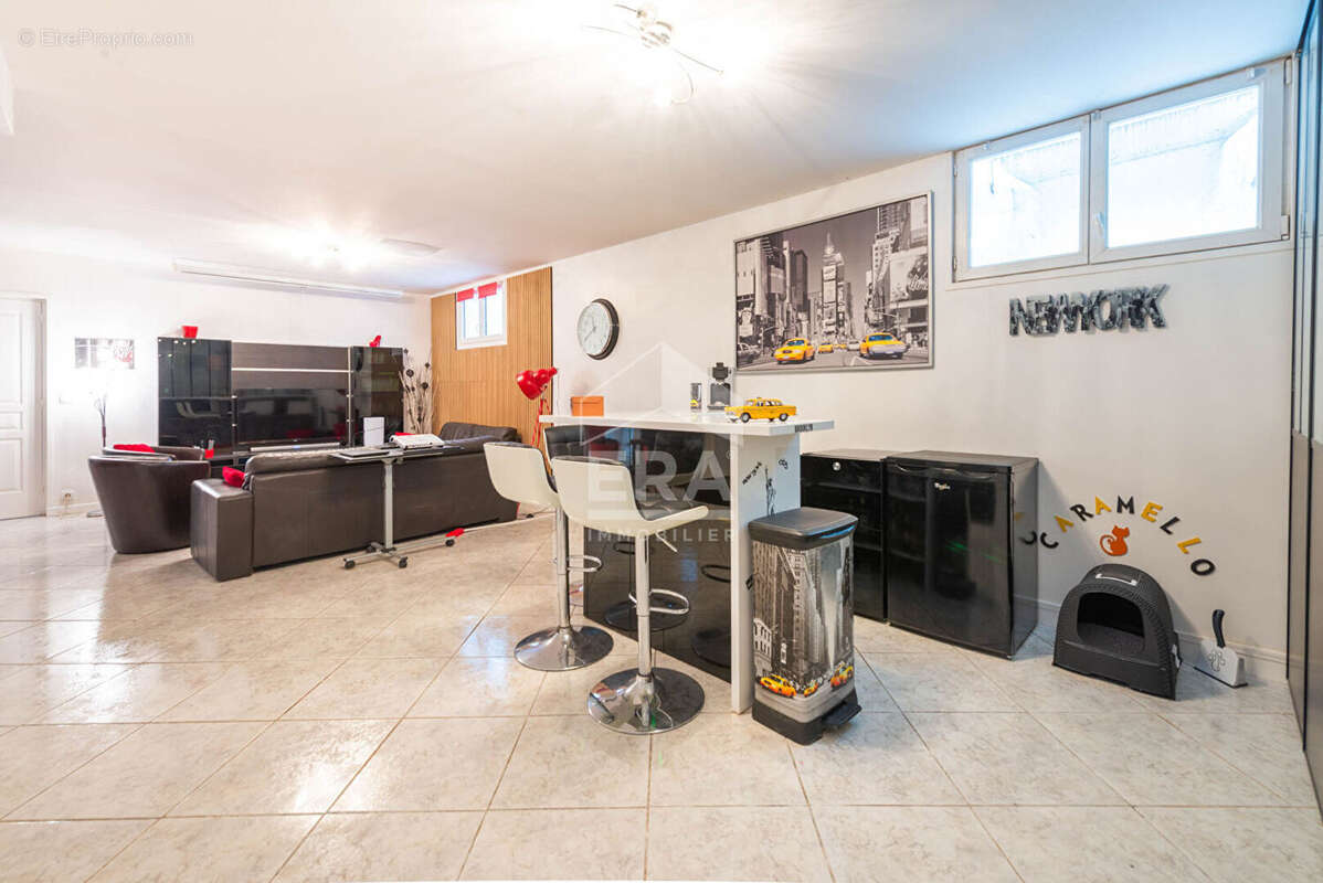Superbe appartement 6 pièces avec jardin à Sartrouville - Rare sur le marché ! - photo 7