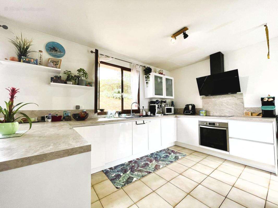 Charmante maison traditionnelle-Sauveterre-32220-122m2 parcelle 4875m2 - photo 5