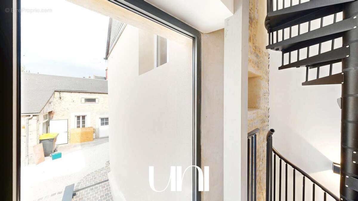 Triplex 3 pièces entièrement rénové avec place de Parking - Bayeux - photo 11