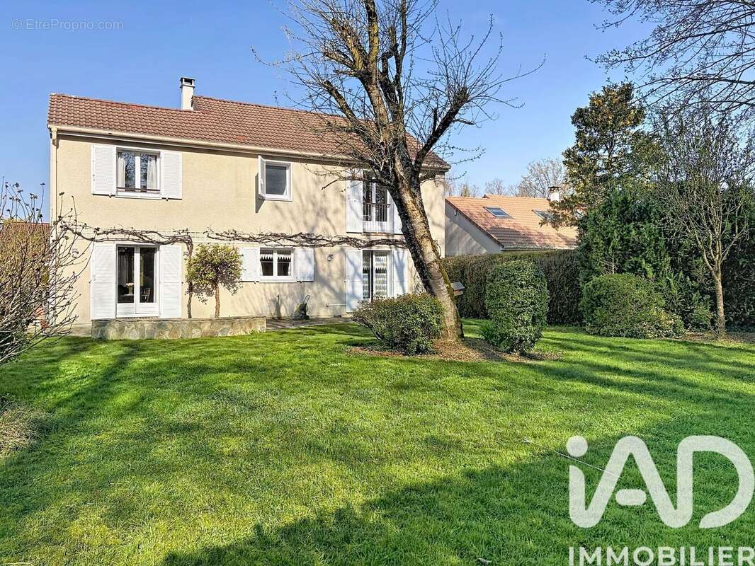 Photo 2 - Maison à LE PLESSIS-TREVISE
