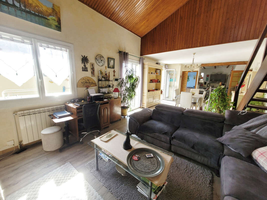 Maison à COLOMBIERS