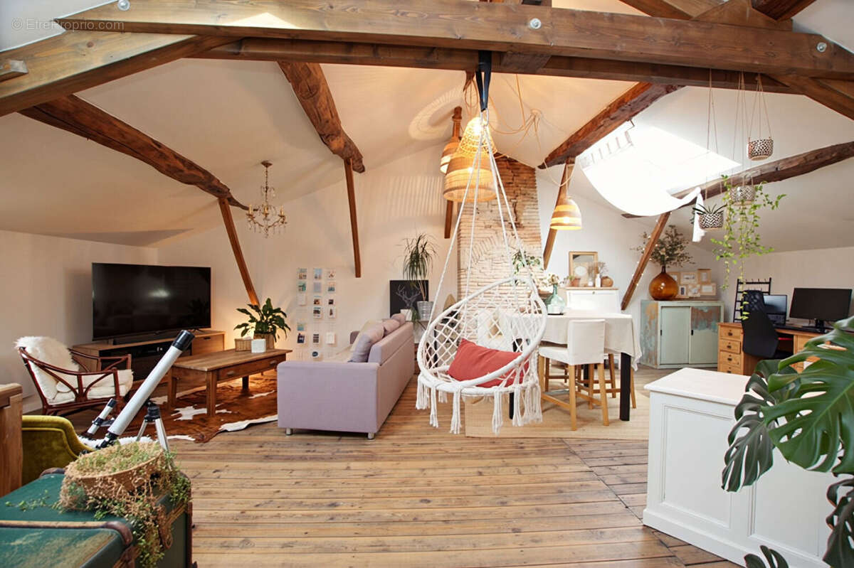 Appartement à TOUSSIEU