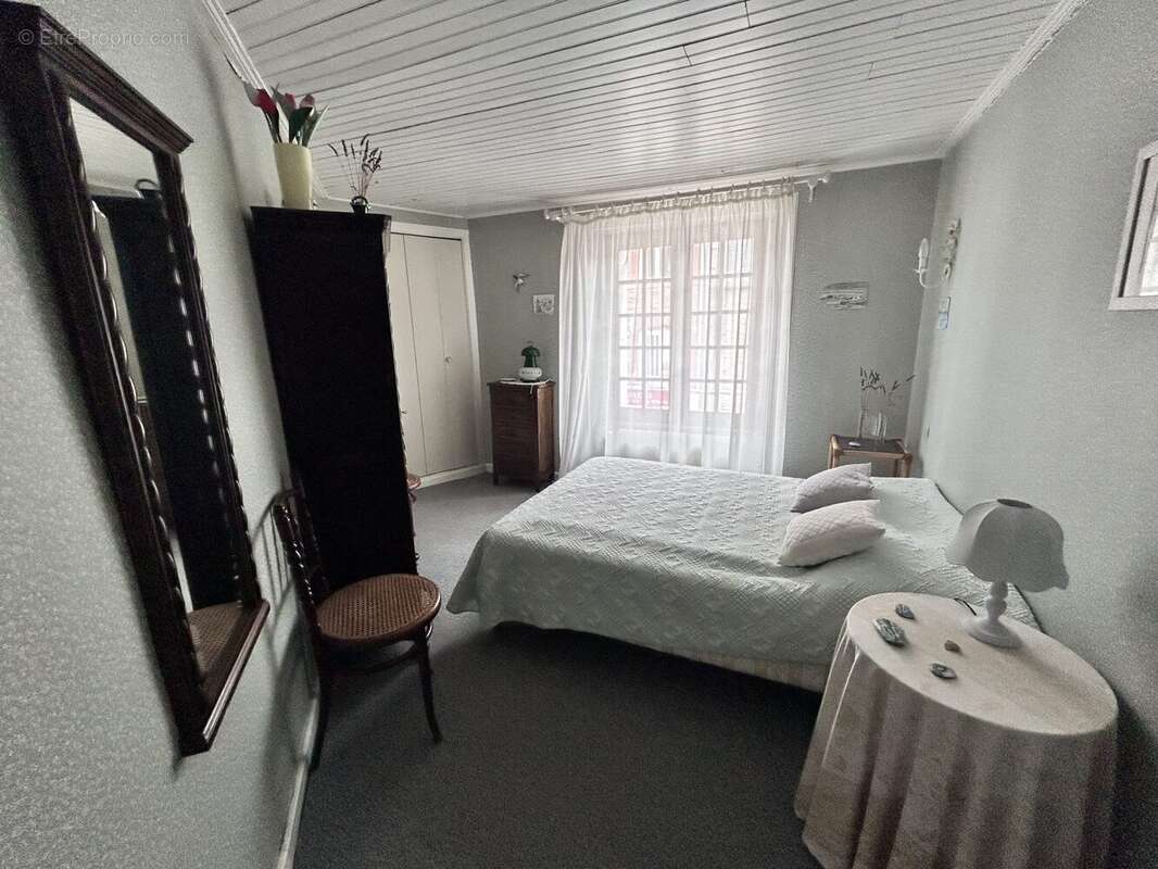 Maison à PLOUGUENAST