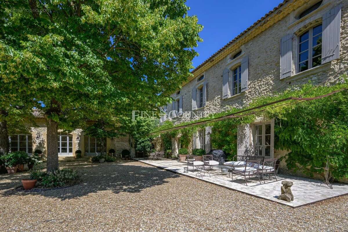 Domaine Rimbaud – Bastide provençale historique à proximité d'Aix-en-Provence - photo 4