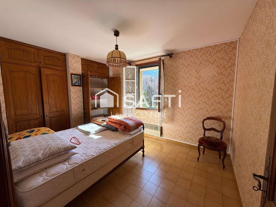 Maison 195 m² à Savoillan  - photo 5