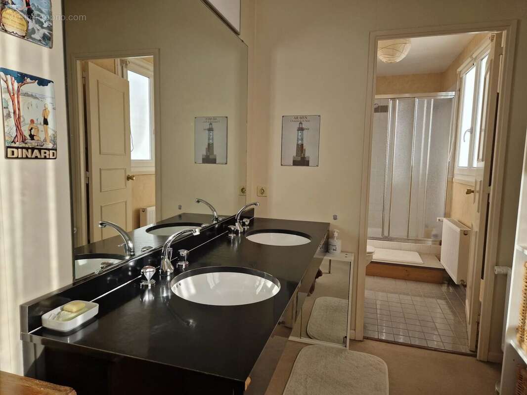 Maison à VOISINS-LE-BRETONNEUX