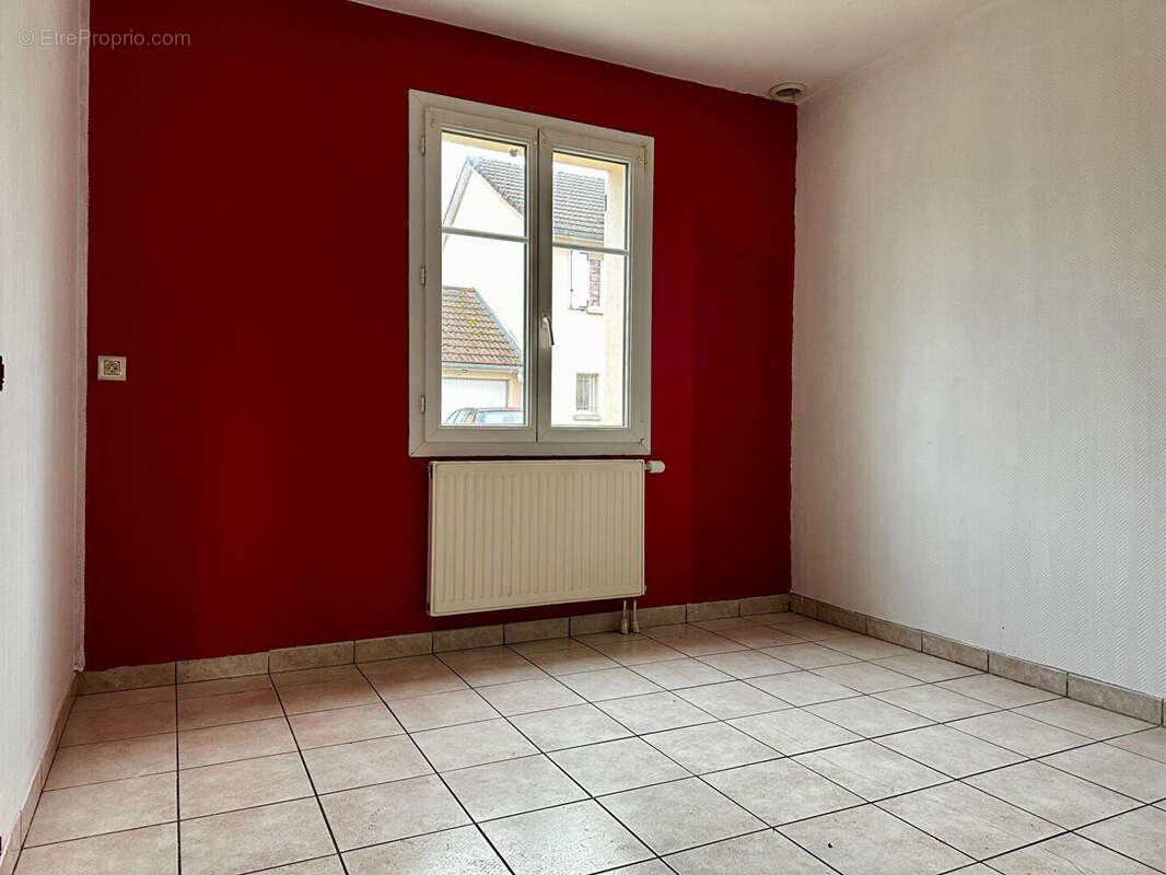 Maison à VINCEY