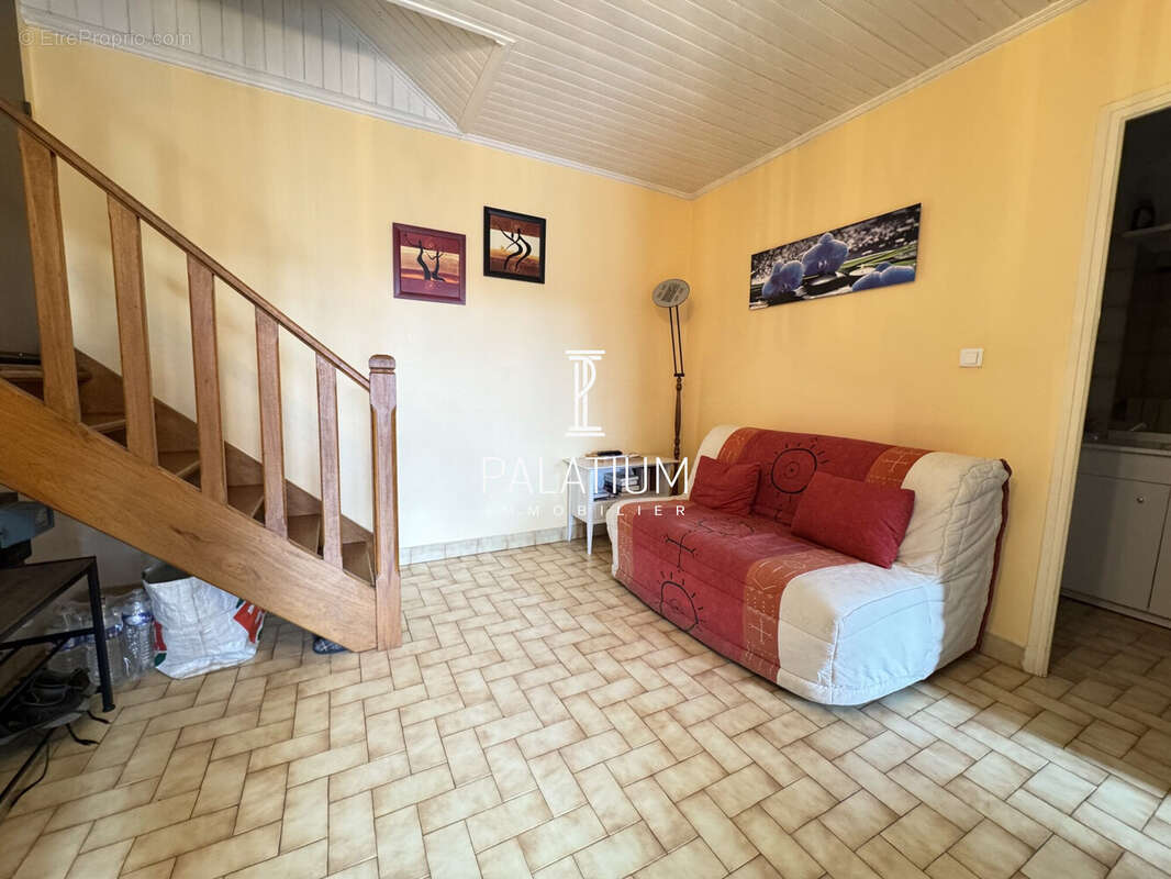 Appartement à GREOUX-LES-BAINS