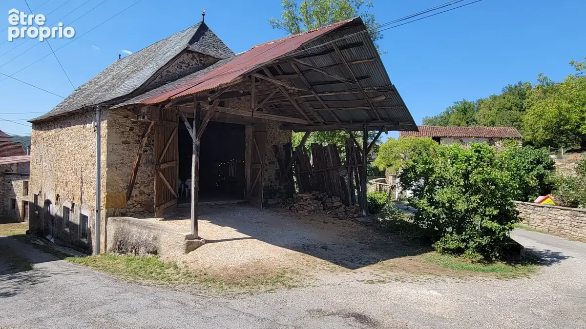 Propriété de caractère avec dépendances et piscine à Villefranche-de-Rouergue - photo 15