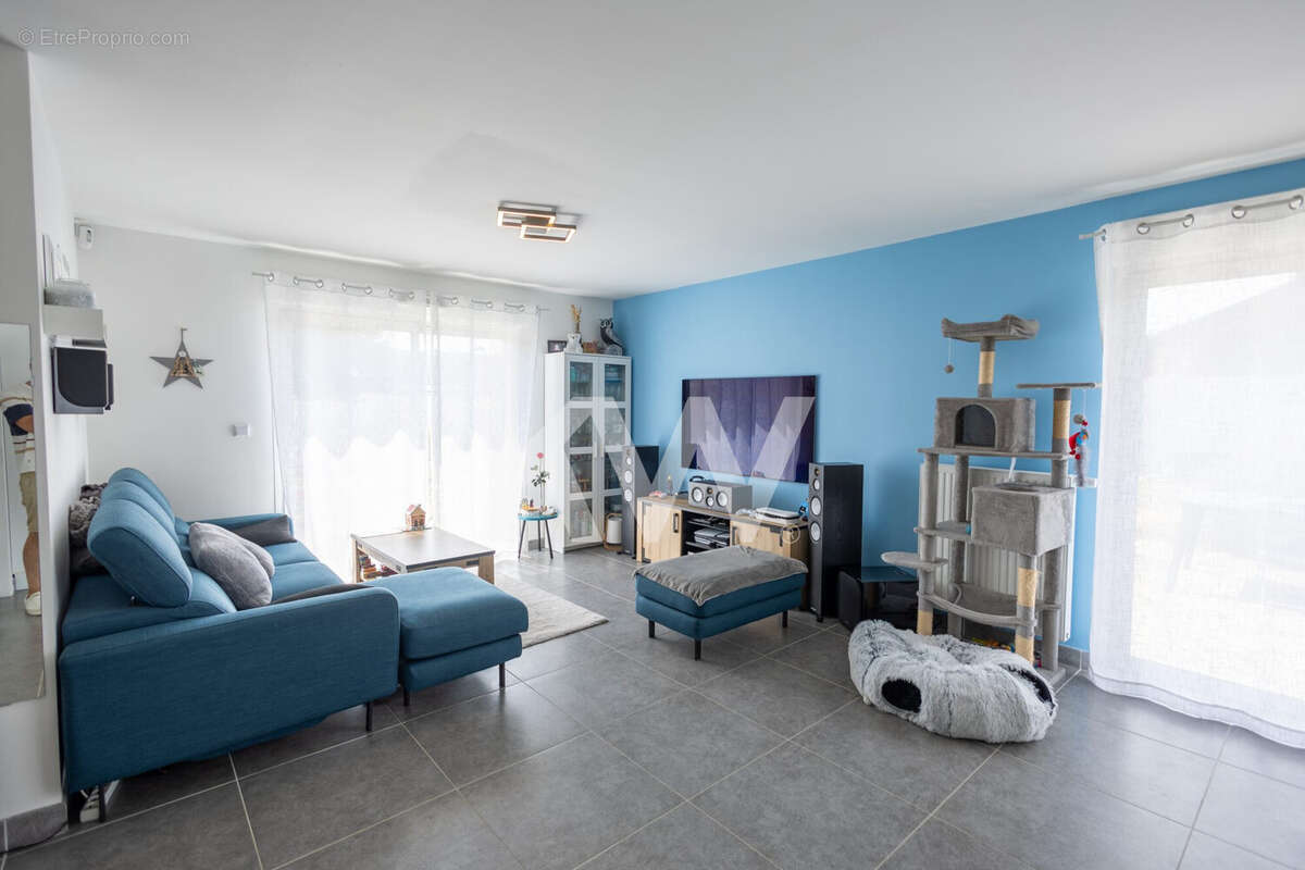 Maison 101 m² à Loury  - photo 2