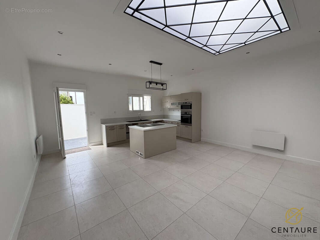 Maison 144 m² à Roncq  - photo 2