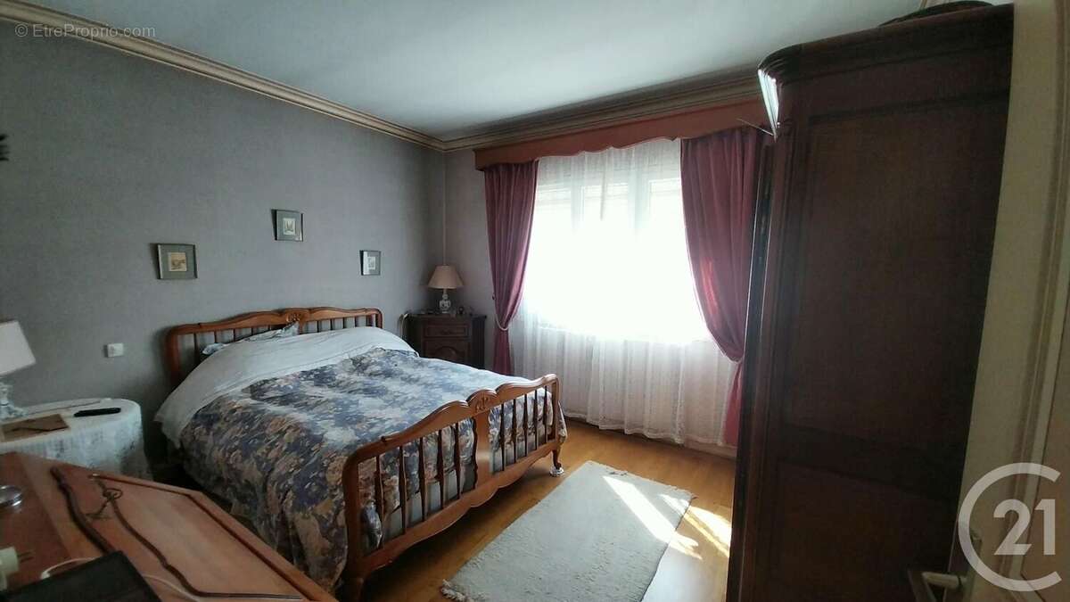 Maison à MONTMERLE-SUR-SAONE