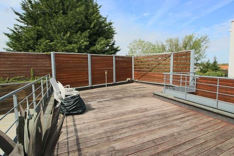 Toufflers Centre - Maison atypique ou Duplex 4 pièces avec terrasse - photo 12