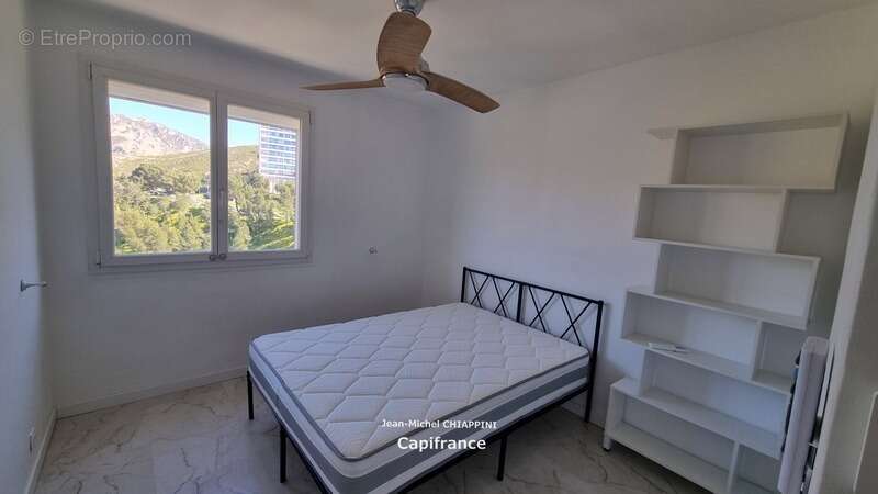 Appartement à MARSEILLE-9E