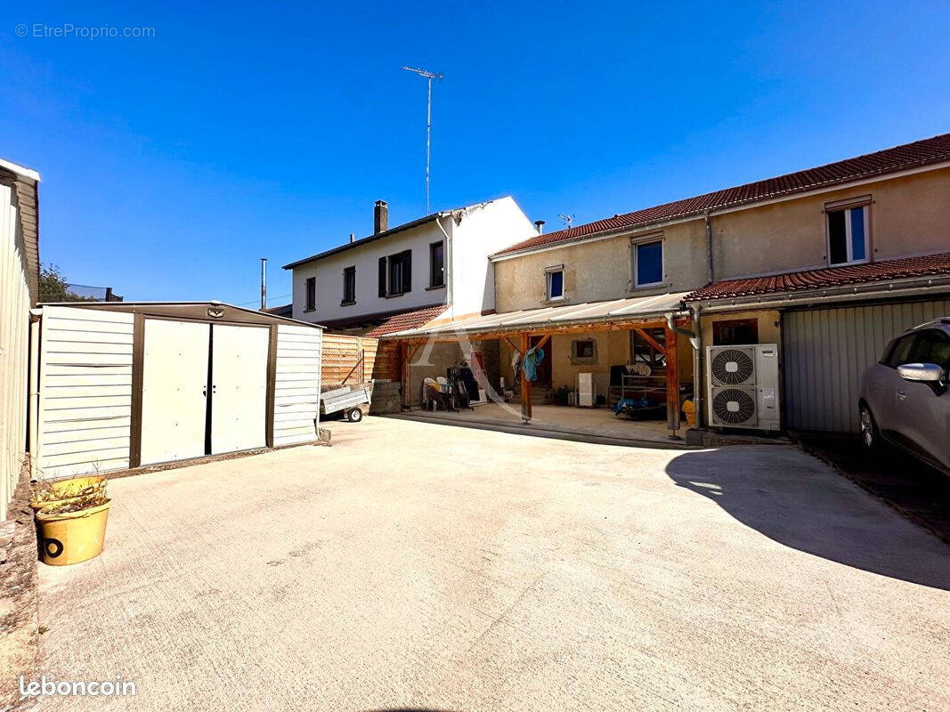 Maison de village avec gros volumes - photo 2