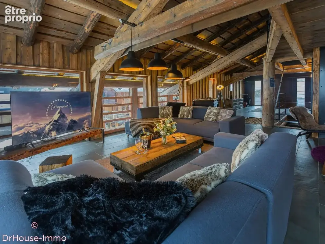 Maison 12 pièces 342 m² à vendre à Le Grand-Bornand (74450) - photo 4