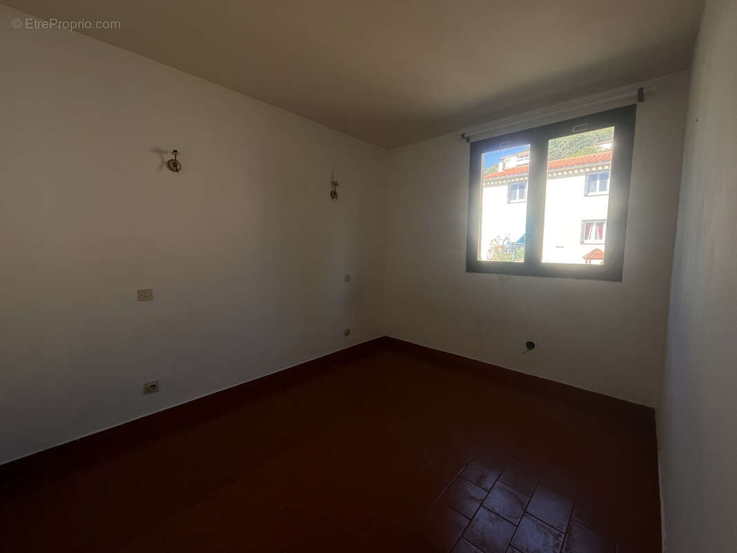 Maison 110 m² à Montbolo  - photo 11