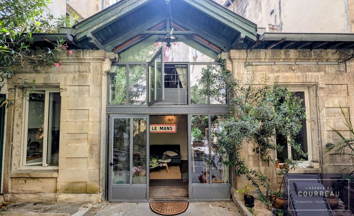 Coup de cœur assuré ! Maison de 117 m2 avec extérieur et dépendance dans l'Écusson - photo 6