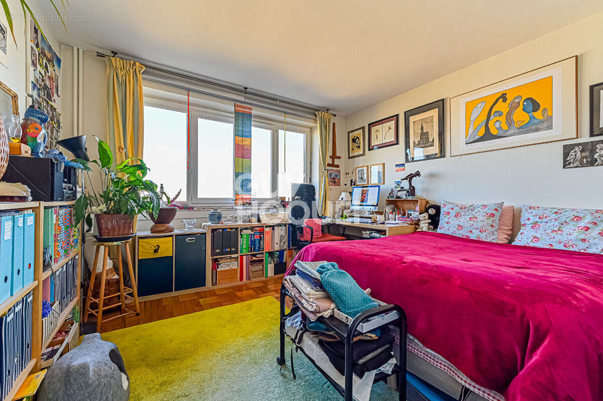 Appartement à PARIS-12E